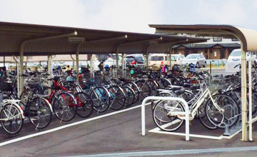 写真：パーク&ライド（駐車場&駐輪場のご案内）